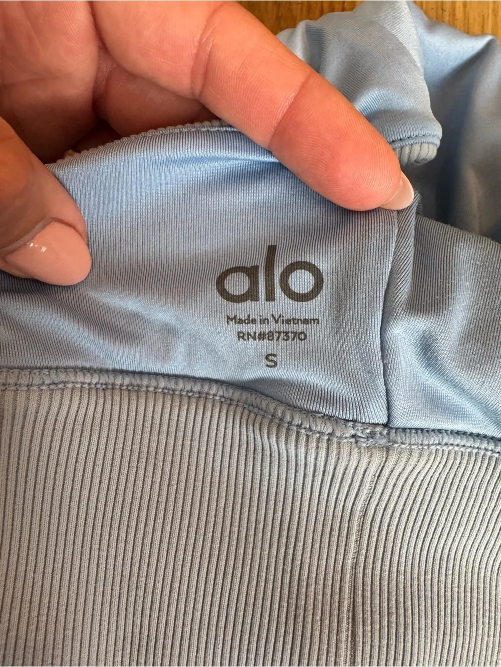 ALO Yoga ribbed light